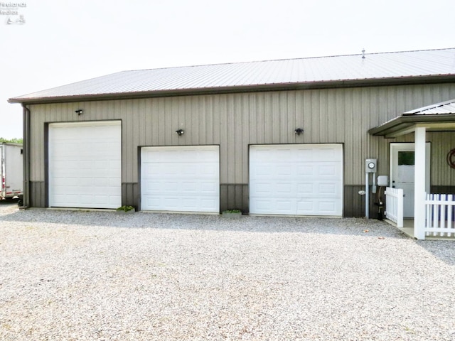 1319 Burkholder, Clyde, OH 43410 - view of detached garage