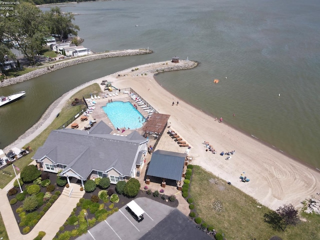 2620 S Waterside Ct Unit 622, Marblehead, OH 43440 - aerial view of property's location with a nearby body of water and a pool