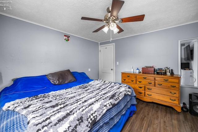 46320 Middle Ridge Rd, Amherst, OH 44001 - bedroom with wood finished floors, a textured ceiling, ornamental molding, and ceiling fan