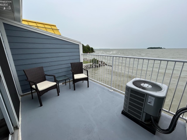 400 Swartz Ln Unit Y306, Middle Bass Island, OH 43446 - balcony featuring a water view