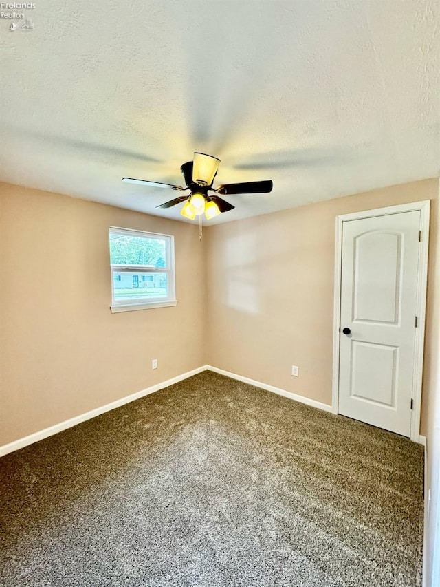 2150 Aspen Run, Sandusky, OH 44870 - carpeted spare room with a ceiling fan and a textured ceiling