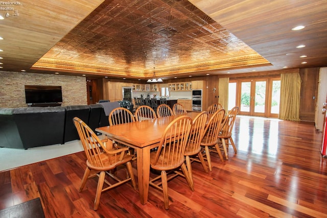 500 E State Route 61, Norwalk, OH 44857 - dining space with a tray ceiling, wood finished floors, recessed lighting, and an ornate ceiling