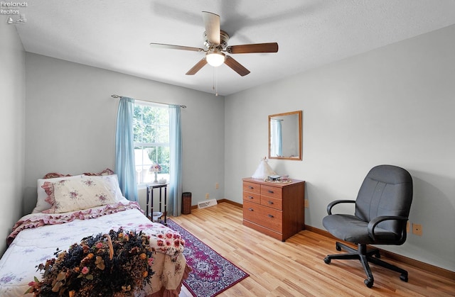 408 Forest St, Lagrange, OH 44050 - bedroom featuring light wood-style flooring and a ceiling fan