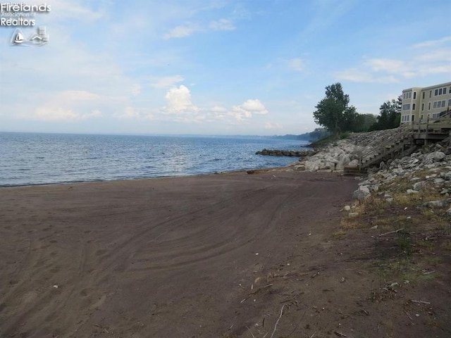 1507 Cleveland Rd Unit 423, Huron, OH 44839 - water view with nearby beach