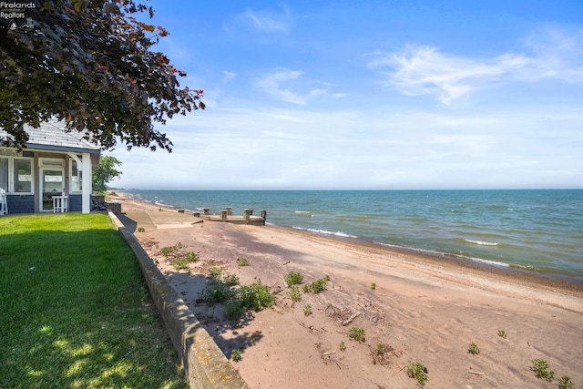 1115 Cedar Point Rd, Sandusky, OH 44870 - water view with nearby beach