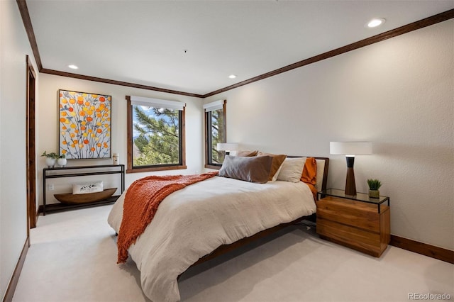 bedroom featuring ornamental molding, light carpet, baseboards, and recessed lighting