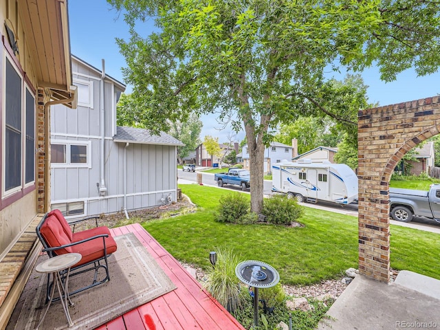 9150 Garrison St, Broomfield, CO 80021 - view of green lawn with a residential view
