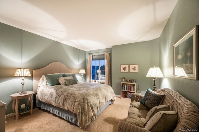 bedroom with carpet flooring