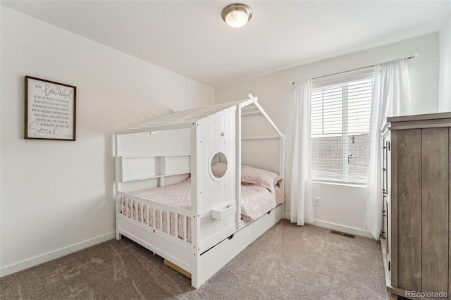 bedroom featuring carpet floors