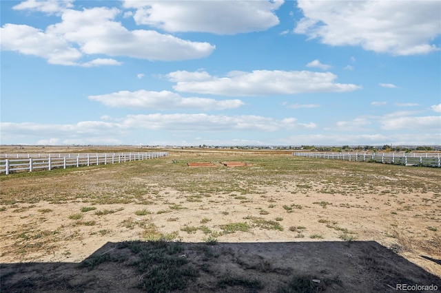 view of yard featuring a rural view