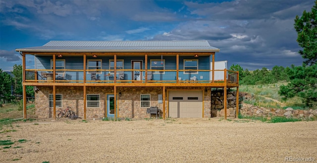 view of front facade with a garage