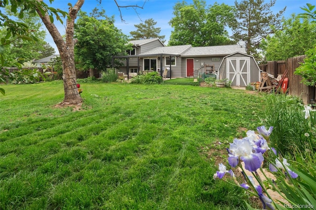 8764 W 95th Ave, Broomfield, CO 80021 - view of yard