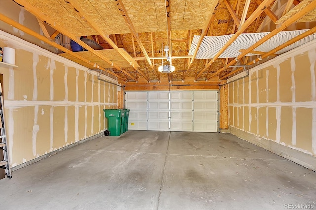 22801 E Briarwood Pl, Aurora, CO 80016 - garage with a garage door opener
