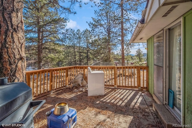 deck with grilling area