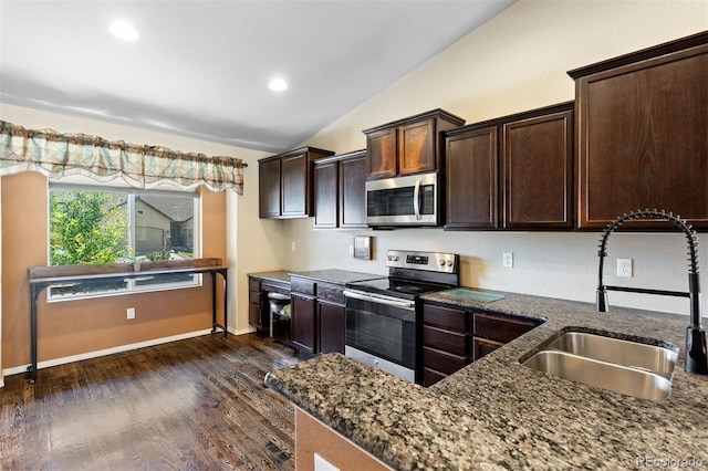 2556 Hannah Ridge Dr, Colorado Springs, CO 80922 - photo 4