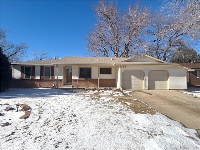 single story home featuring a garage