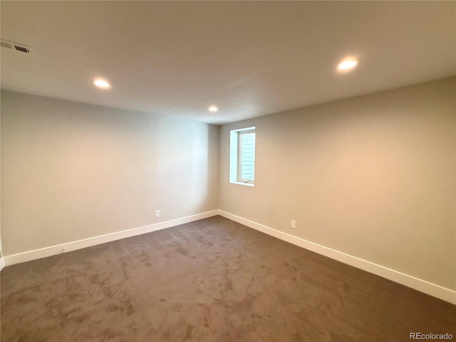 view of carpeted spare room