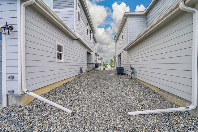 4612 S Wenatchee St Unit A, Aurora, CO 80015 - view of side of home featuring a cooling unit