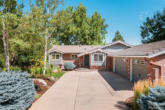 view of front of property featuring a garage