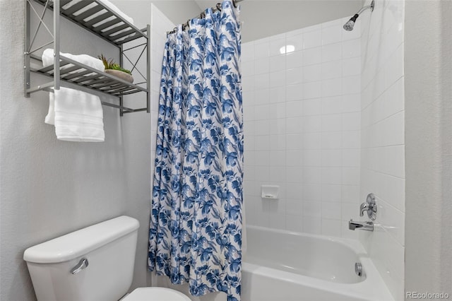 837 E 98th Ave Unit 405, Thornton, CO 80229 - full bath featuring toilet and shower / bath combo with shower curtain