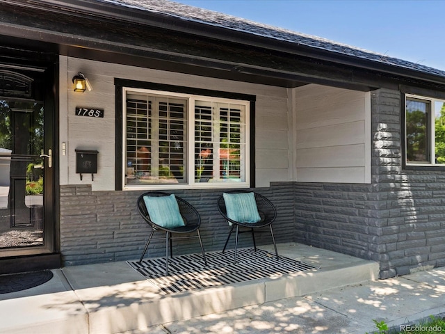 1785 Geneva St, Aurora, CO 80010 - view of covered porch