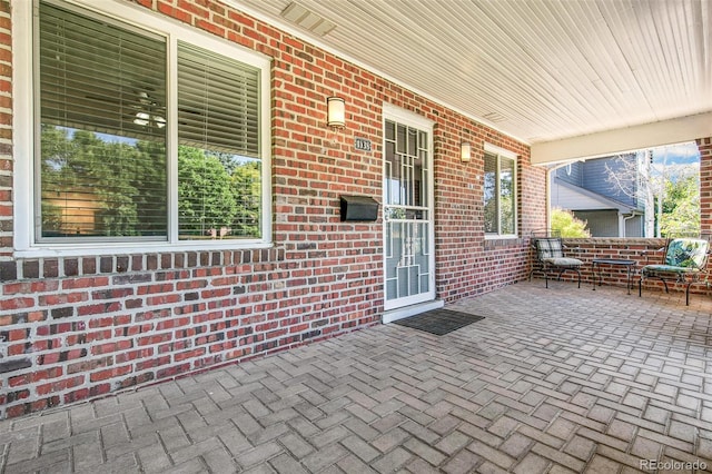 view of patio / terrace with covered porch