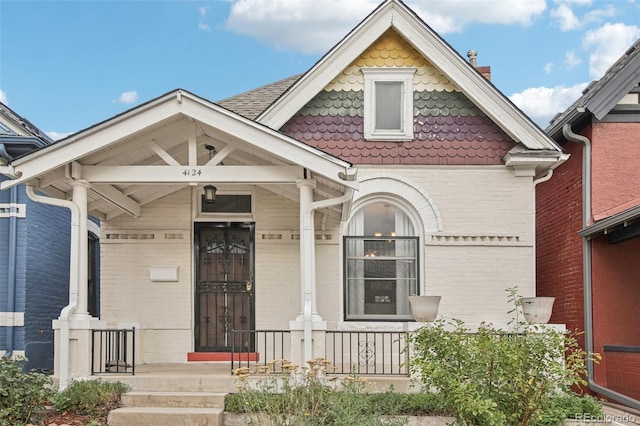 view of front of home featuring a porch