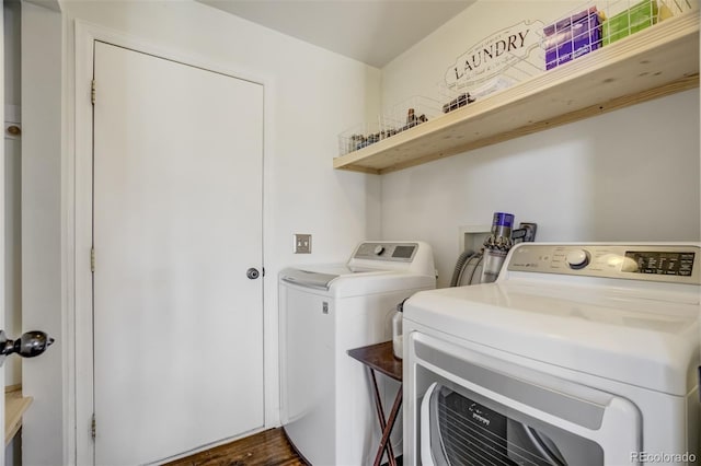 9643 Yukon Way, Colorado Springs, CO 80925 - laundry area with washing machine and clothes dryer