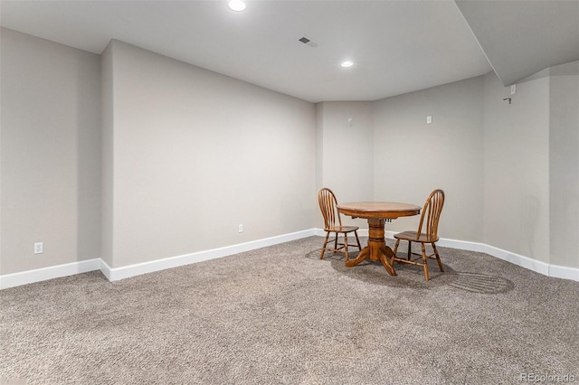 dining area with carpet