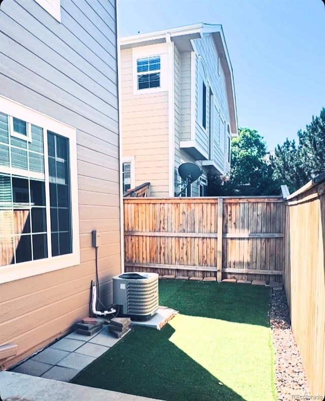 1254 Carlyle Park Cir, Highlands Ranch, CO 80129 - view of fenced backyard