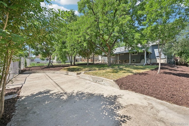 4560 S Fox St, Englewood, CO 80110 - view of yard