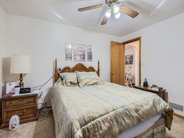 bedroom featuring carpet and ceiling fan