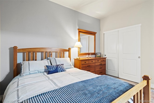 bedroom with a closet