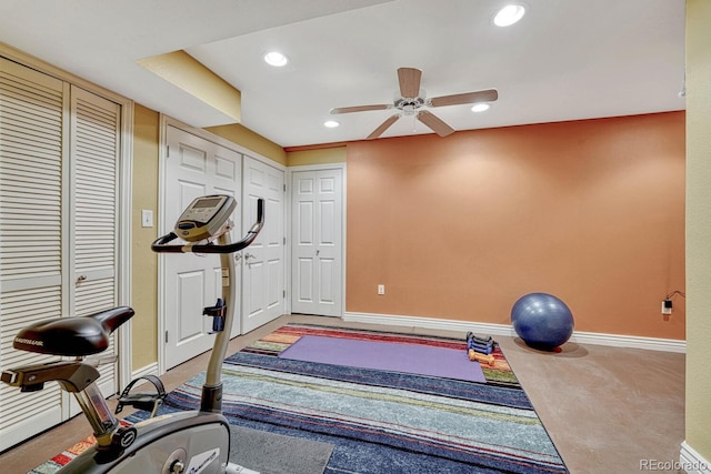 workout room featuring recessed lighting, baseboards, and ceiling fan