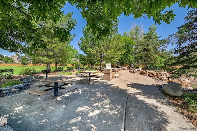5416 S Hannibal Ct, Centennial, CO 80015 - surrounding community with a patio area