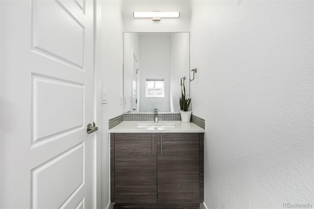 2824 W Parkside Pl, Denver, CO 80221 - bathroom featuring vanity