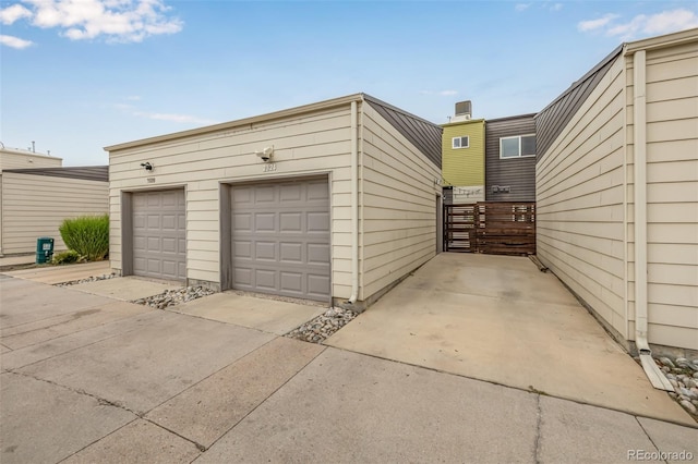 2824 W Parkside Pl, Denver, CO 80221 - view of garage