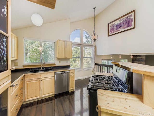 6532 Freeport Dr, Highlands Ranch, CO 80130 - photo 5