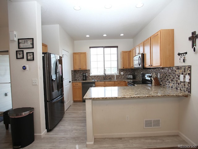 4586 Emerald Bay Ln, Wellington, CO 80549 - photo 4