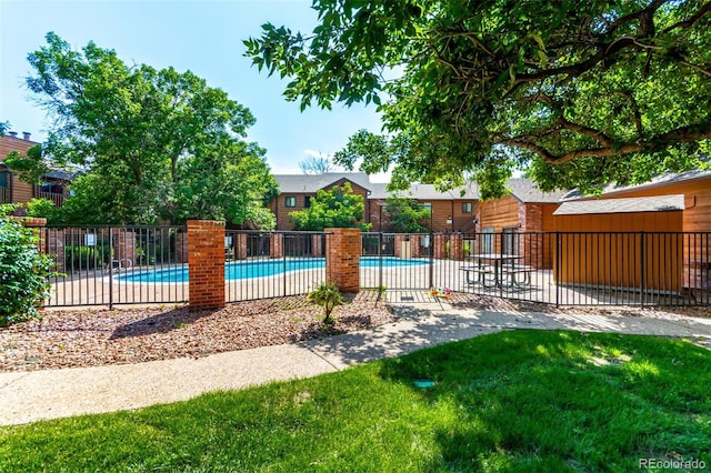 2267 S Buckley Rd Unit 202, Aurora, CO 80013 - view of community pool