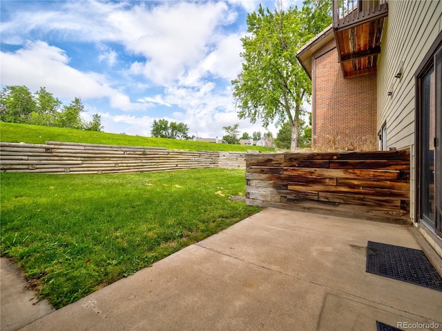 14590 E 2nd Ave Unit 105B, Aurora, CO 80011 - view of yard with a patio area