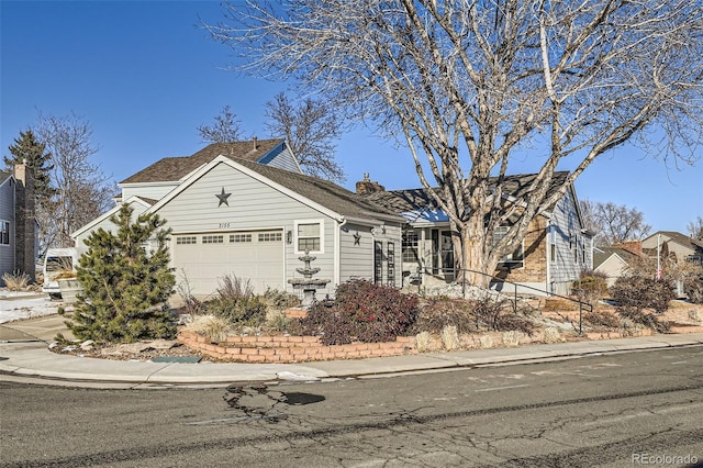 view of front facade featuring a garage