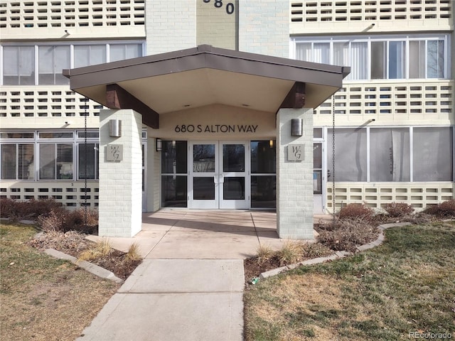 view of property entrance