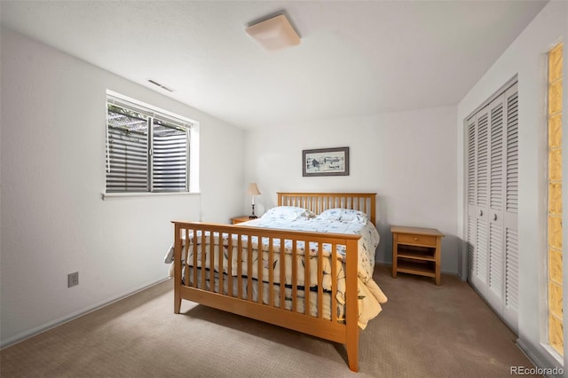 1322 Wicklow St, Boulder, CO 80303 - bedroom featuring carpet floors and a closet