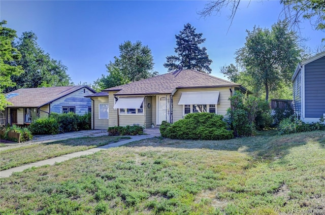 4130 S Elati St, Englewood, CO 80110 - view of front of house with a front yard