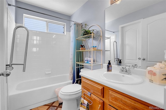 19939 E Belleview Ln, Centennial, CO 80015 - full bathroom featuring shower / bath combo with shower curtain, toilet, and vanity