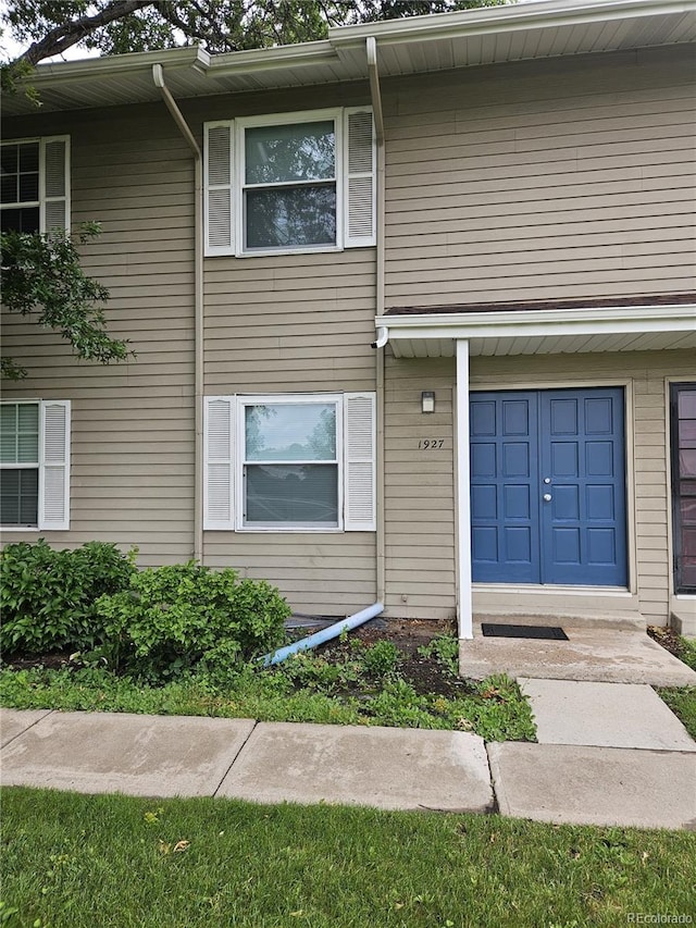 view of front of house