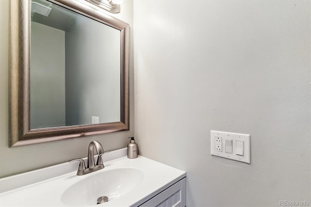 1927 S Peoria St, Aurora, CO 80014 - bathroom featuring vanity