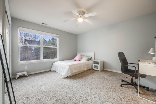 bedroom featuring carpet floors and ceiling fan