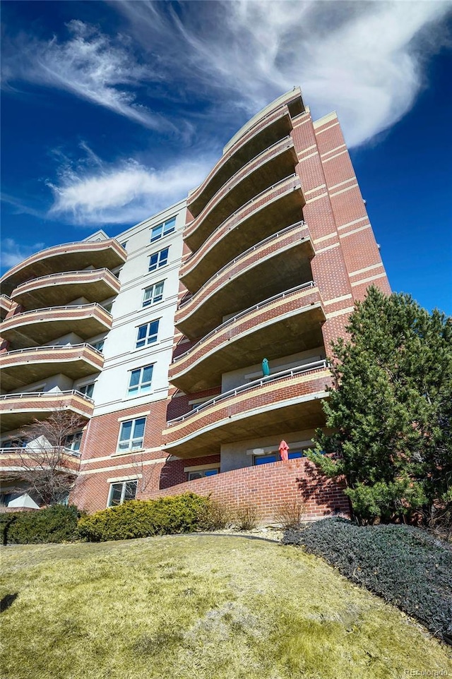 view of building exterior